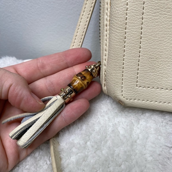 Spartina 449 Bamboo-Chic Multiphone Crossbody Bag - Picture 7 of 10